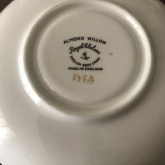 ROYAL CHELSEA ALMOND WILLOW TEACUP & SAUCER - EXC - Picture 6 of 8